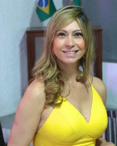 Carina Barbosa Gouvêa